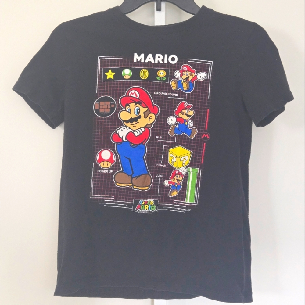 Old Navy Super Mario Tshirt Size L